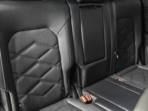 Used 2024 Volkswagen Atlas Cross Sport SE image 41