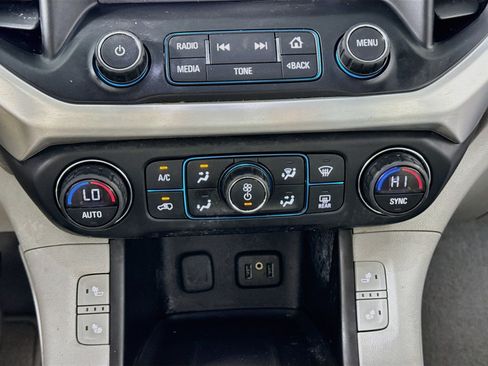 Used 2017 GMC Acadia SLE w/ Driver Alert Package I AWD/4WD image 15