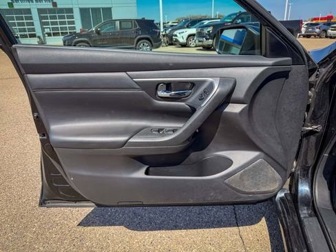 Used 2015 Nissan Altima 2.5 S w/ Special Edition Package FWD image 21