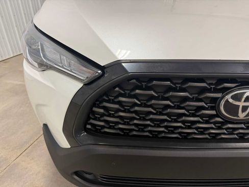 Certified 2023 Toyota Corolla Cross L AWD/4WD image 4