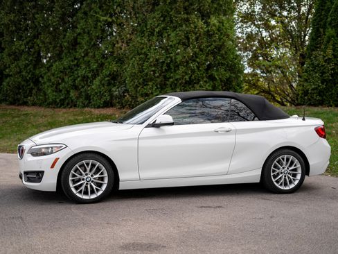 Used 2016 BMW 228i xDrive Convertible image 8