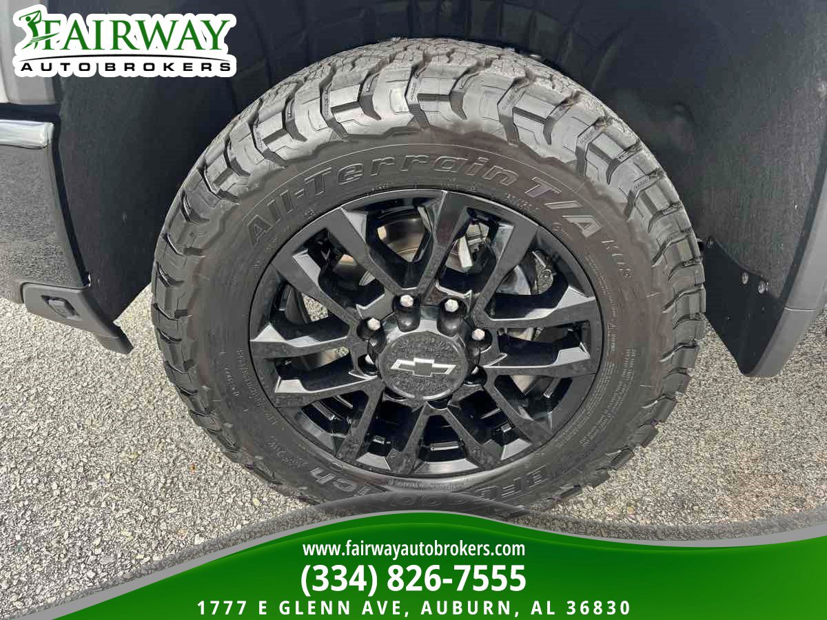 Used 2025 Chevrolet Silverado 2500 LT w/ Trail Boss Package AWD/4WD image 32