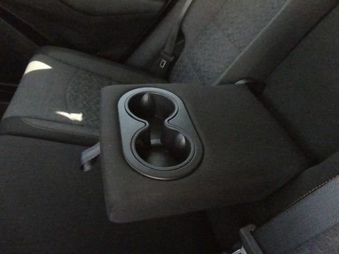 Used 2024 Chevrolet Equinox LT image 35