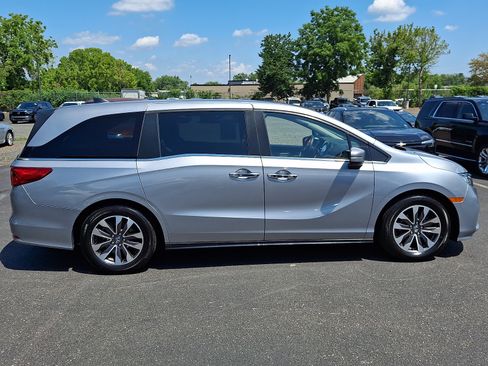Used 2022 Honda Odyssey EX-L image 7