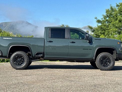 New 2026 Chevrolet Silverado 2500 ZR2 w/ ZR2 Bison Edition AWD/4WD image 3