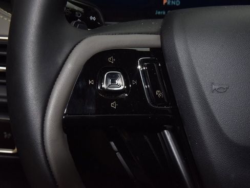 New 2026 Lincoln Corsair Premiere image 24