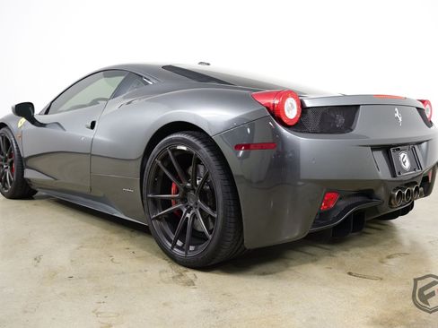 Used 2010 Ferrari 458 Italia Coupe RWD image 7