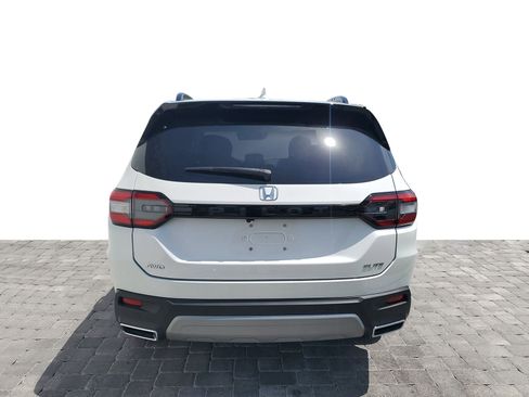 Used 2024 Honda Pilot Elite image 5