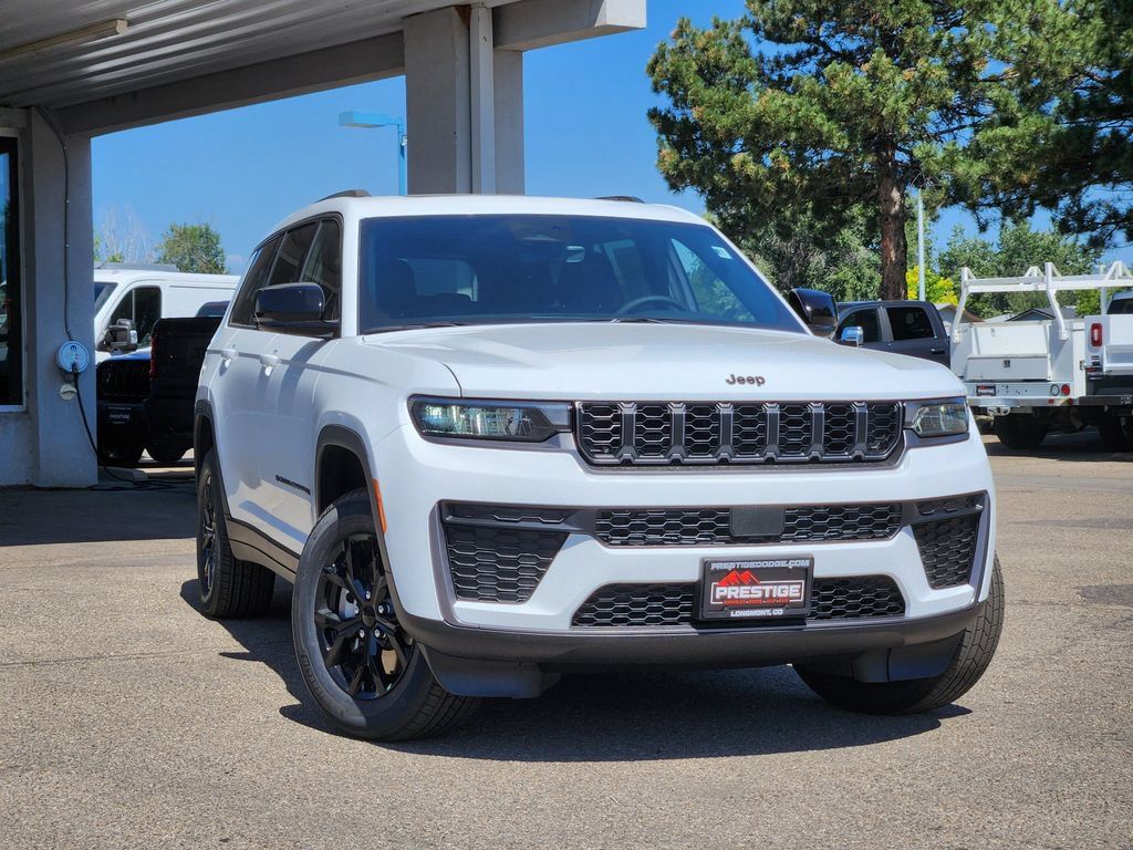 New 2026 Jeep Grand Cherokee L 4WD image 1