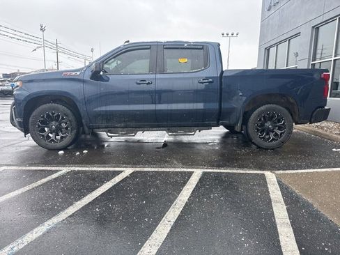 Used 2022 Chevrolet Silverado 1500 RST image 2