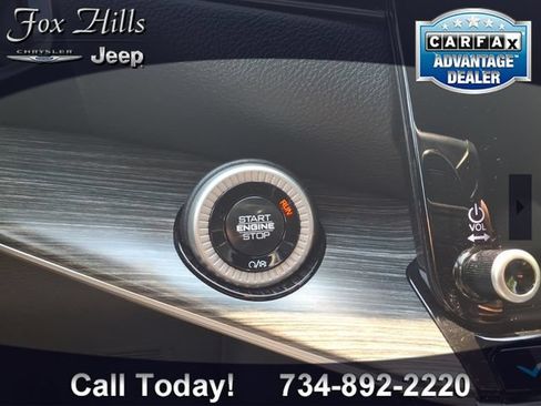Certified 2024 Jeep Wagoneer Series II w/ Flexible Seating Group AWD/4WD image 25