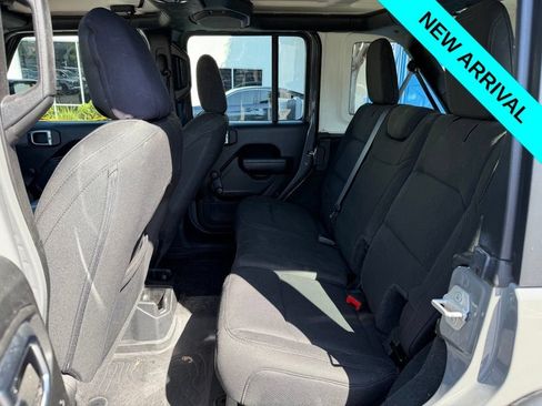 Used 2022 Jeep Wrangler Unlimited Sport AWD/4WD image 7