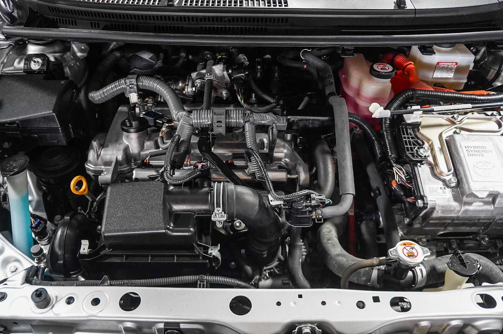 Certified 2019 Toyota Prius C FWD image 30