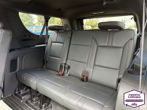 Used 2024 Chevrolet Suburban RST AWD/4WD image 12