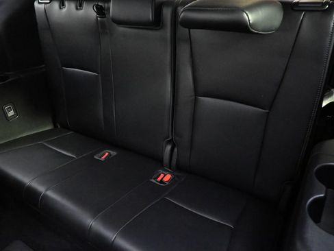 Used 2021 Toyota Highlander Platinum AWD/4WD image 22
