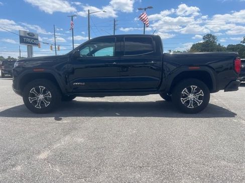 Used 2025 GMC Canyon AT4 AWD/4WD image 4
