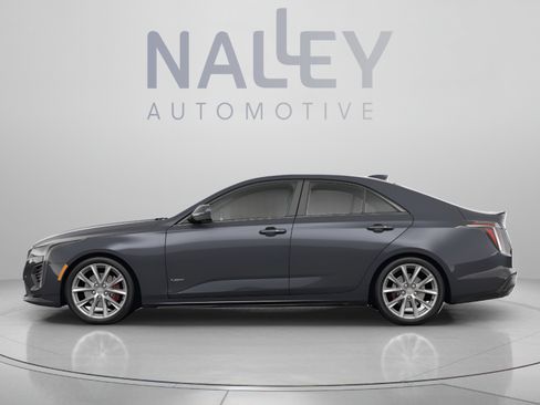 Used 2022 Cadillac CT4 Luxury w/ LPO, Exterior Accent Package RWD image 2