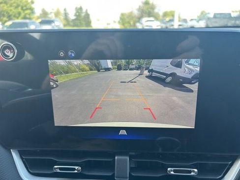 New 2026 Chevrolet Equinox LT image 12