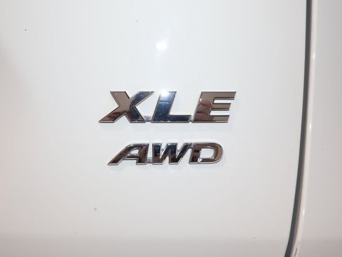 Used 2025 Toyota RAV4 XLE image 35