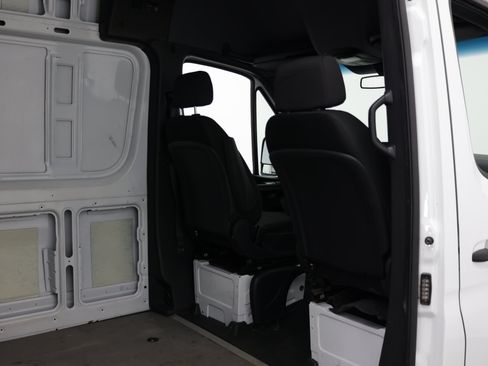 Used 2023 Mercedes-Benz Sprinter 2500 image 29