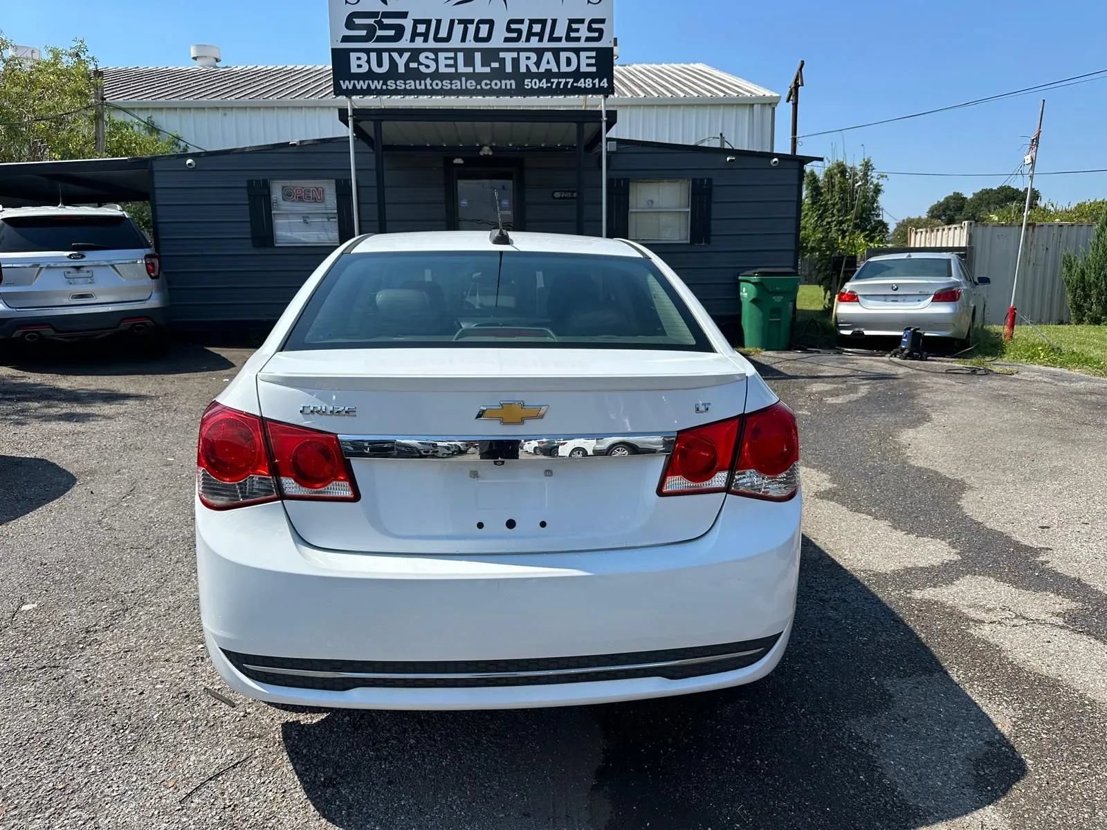 Used 2016 Chevrolet Cruze LT w/ RS Package FWD image 9
