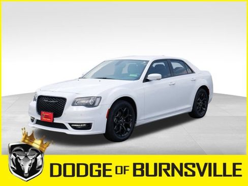 Used 2021 Chrysler 300 Touring L AWD/4WD image 3