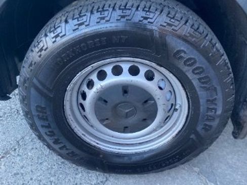 Used 2019 Mercedes-Benz Sprinter 170 image 29