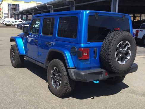 Used 2024 Jeep Wrangler Unlimited Rubicon 4xe image 3