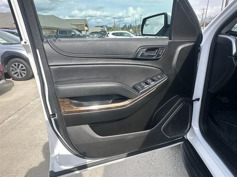Used 2020 Chevrolet Suburban LS w/ Max Trailering Package AWD/4WD image 38