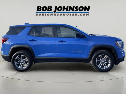 Used 2026 GMC Terrain Elevation AWD/4WD image 2