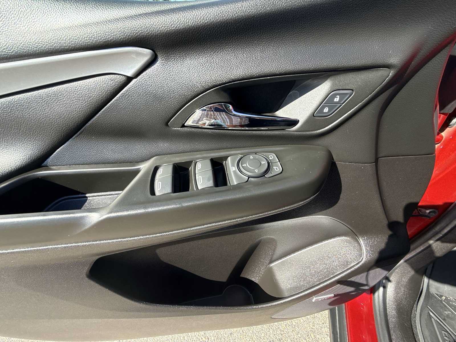 Certified 2023 Chevrolet Bolt LT w/ Infotainment Package FWD image 22