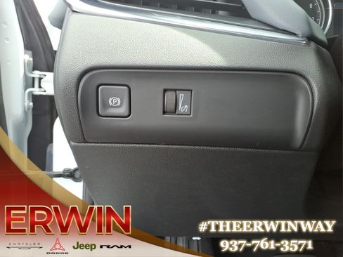 Used 2023 Buick Enclave Essence w/ Experience Buick Package FWD image 15