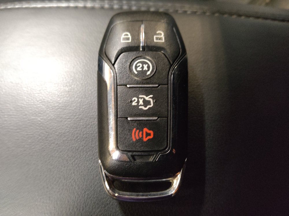 Used 2016 Lincoln MKC Select w/ Select Plus Package FWD image 32