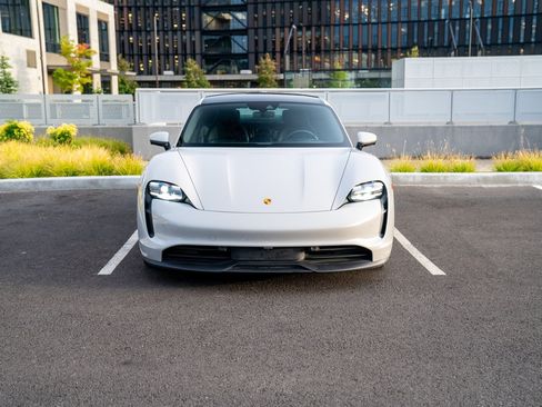 Certified 2023 Porsche Taycan w/ Premium Package RWD image 6