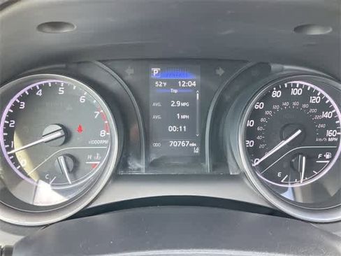 Used 2023 Toyota Camry SE image 25