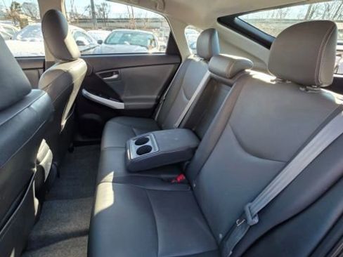 Used 2014 Toyota Prius Four image 26