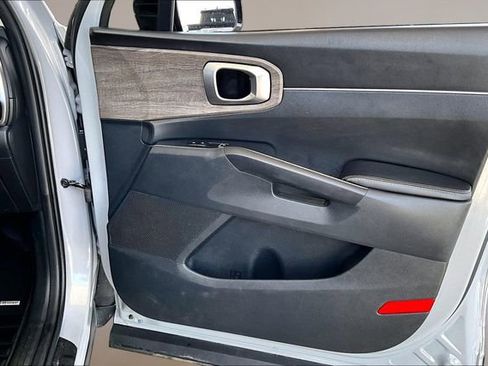 Used 2023 Kia Sorento EX w/ Panoramic Sunroof Package FWD image 26