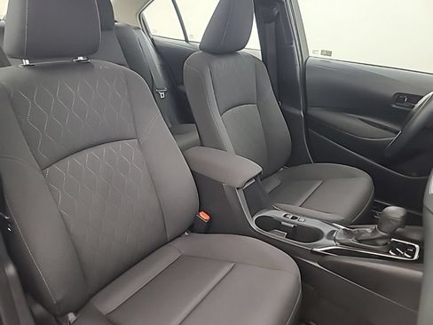 Used 2025 Toyota Corolla LE FWD image 17