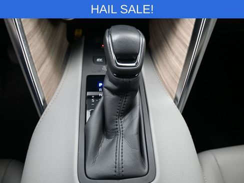 Certified 2024 Toyota Venza XLE image 25