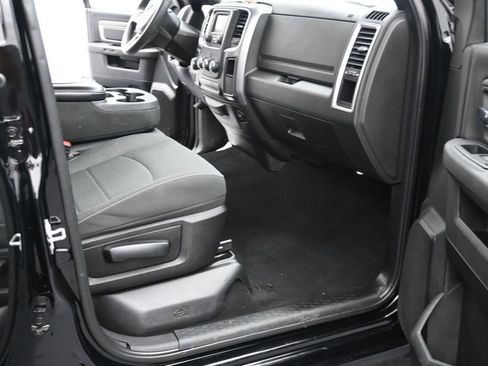 Used 2024 RAM 1500 Classic Warlock AWD/4WD image 12