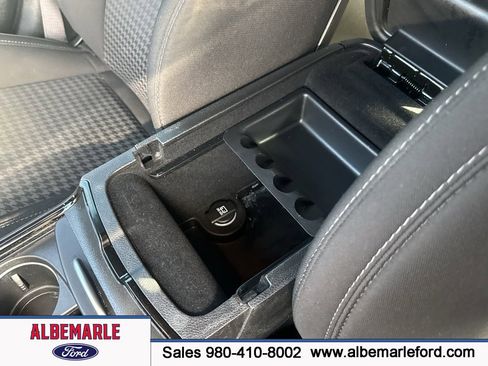 Used 2023 Dodge Charger R/T w/ Blacktop Package image 26