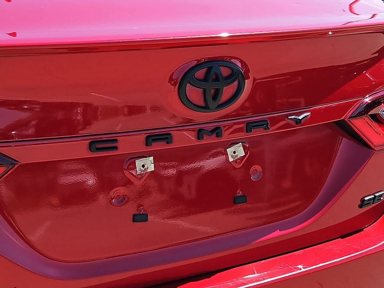 Used 2023 Toyota Camry SE FWD image 12