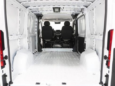 Used 2025 RAM ProMaster 1500 w/ Convenience Group image 9