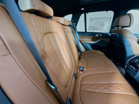 New 2026 BMW X5 xDrive40i w/ M Sport Package AWD/4WD image 29