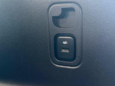 Used 2018 Chevrolet Traverse Premier w/ LPO, Floor Liner Package FWD image 33
