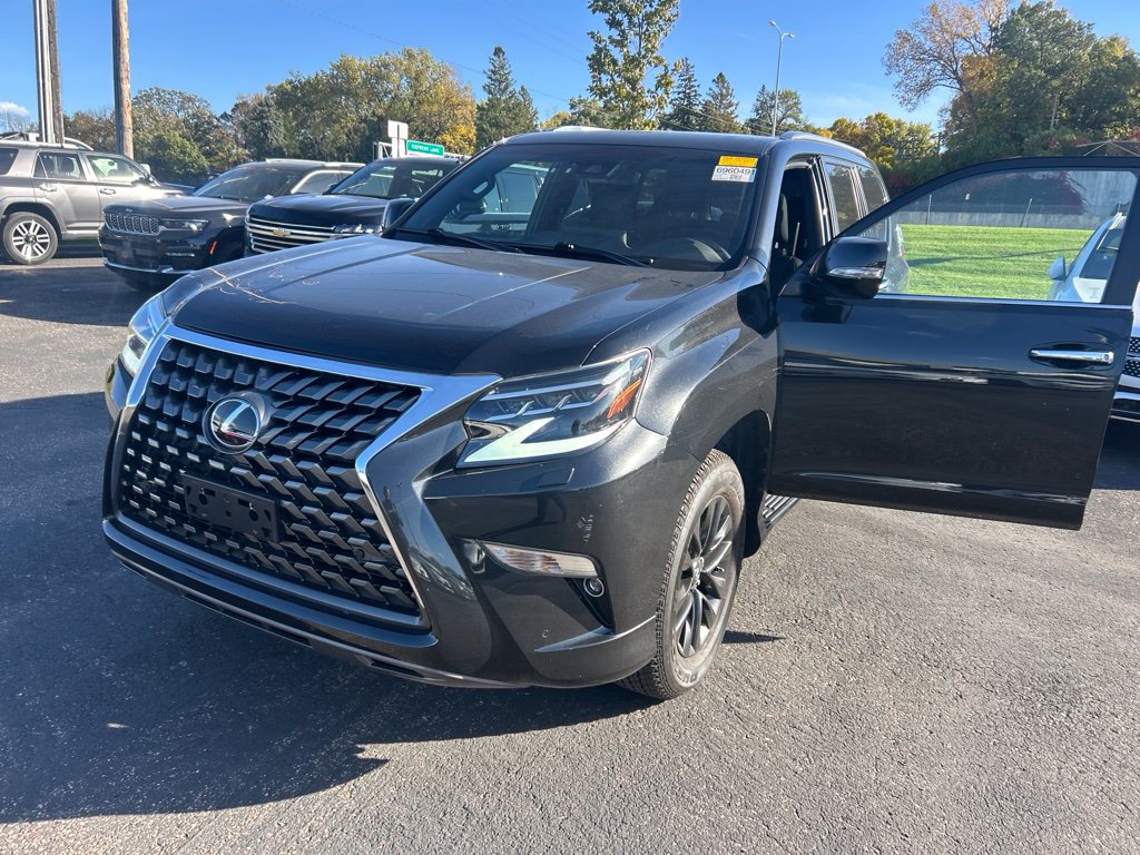 Used 2022 Lexus GX 460 Premium w/ Premium Package AWD/4WD image 7