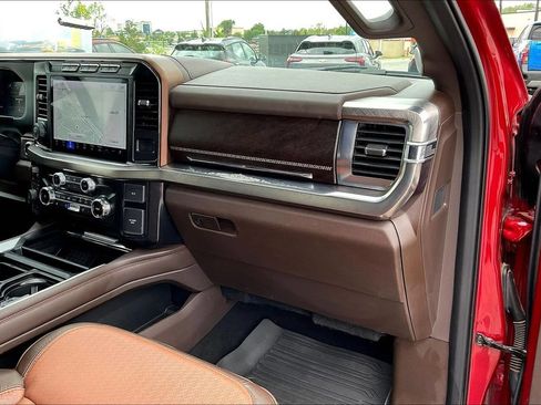 Used 2024 Ford F350 King Ranch w/ FX4 Off-Road Package AWD/4WD image 15