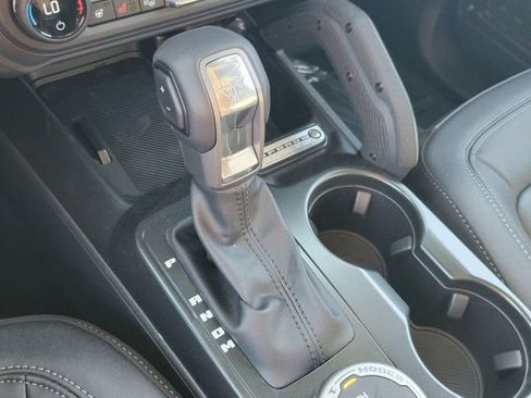 New 2025 Ford Bronco Badlands AWD/4WD image 18