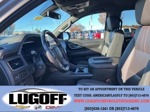 Used 2022 Chevrolet Suburban RST w/ Luxury Package image 8