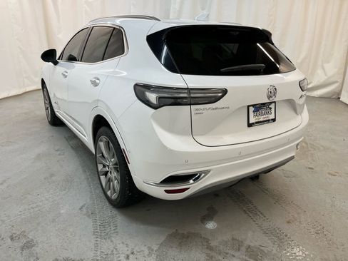 Certified 2022 Buick Envision Avenir w/ Technology Package II image 3
